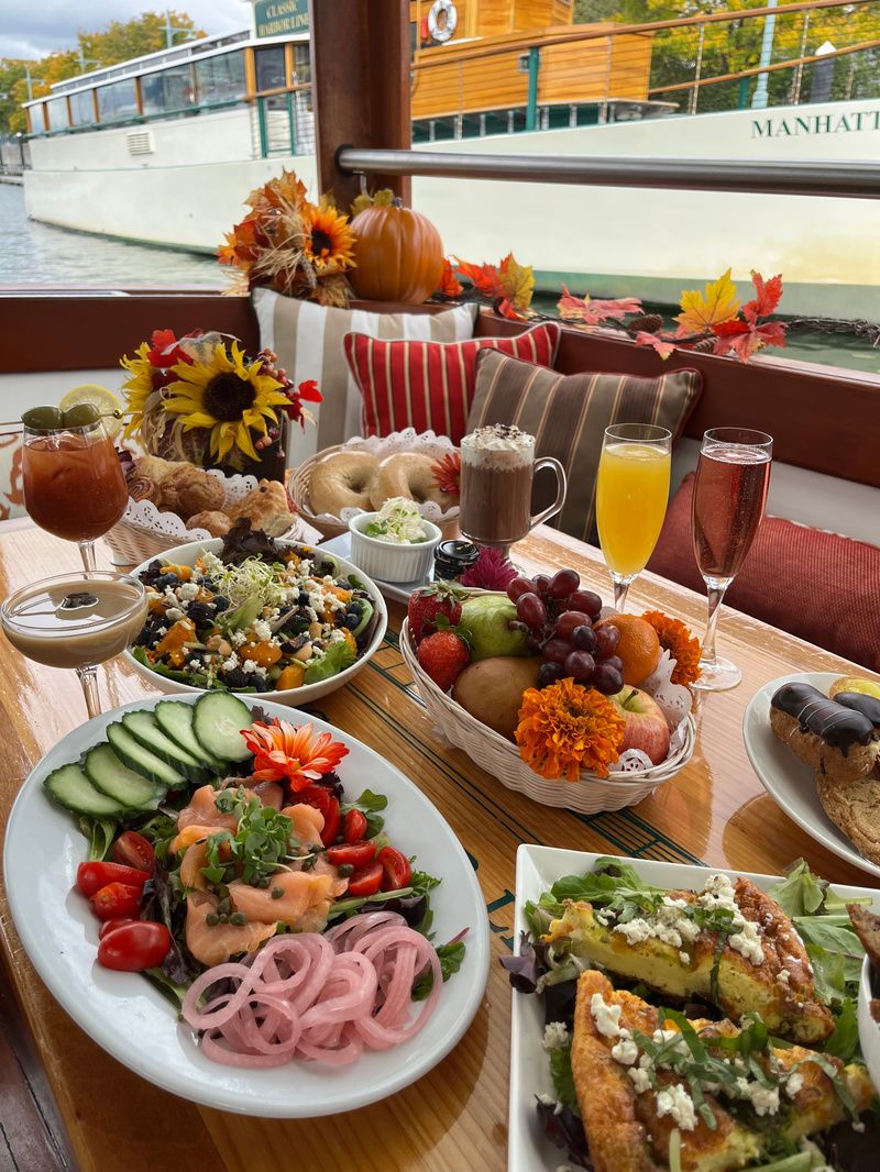 Fall foliage cruise brunch