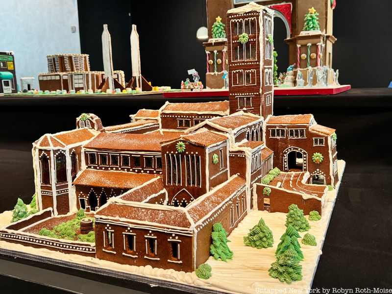 Gingerbread Met Cloisters