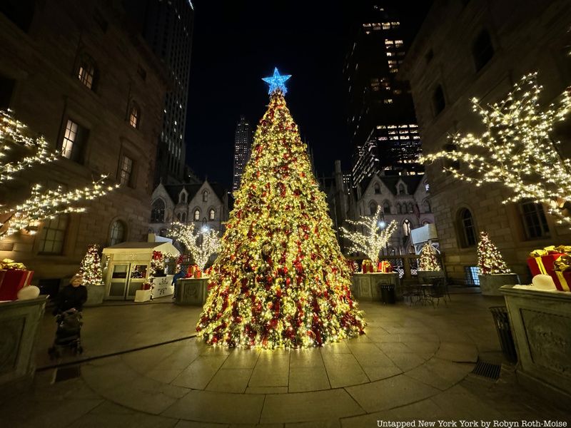 Lotte Palace Christmas Tree in NYC