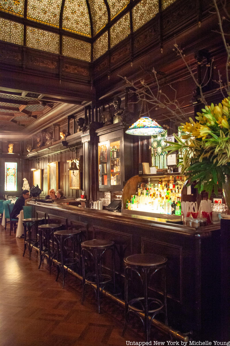 National Arts Club bar