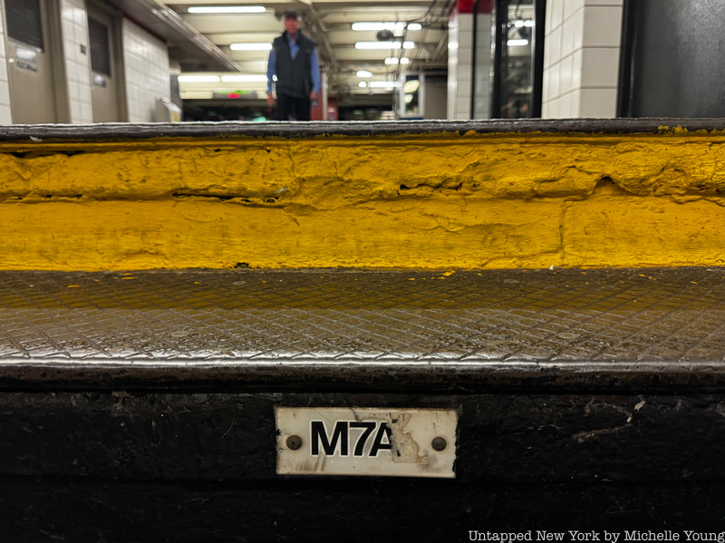 Subway staircase label