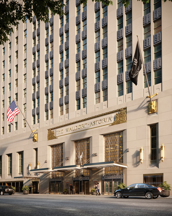 Entrance of Waldorf Astoria