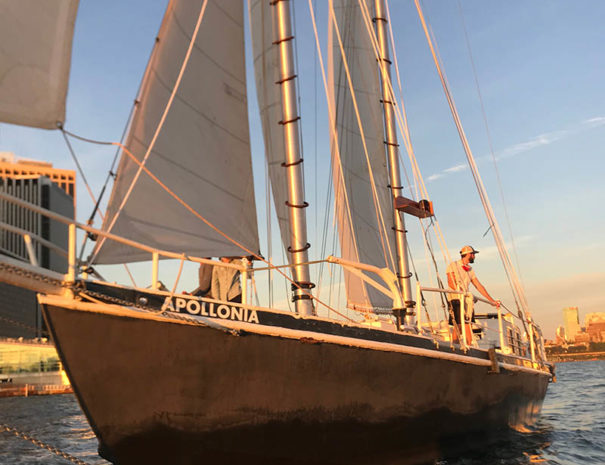 Schooner Apollonia sailing