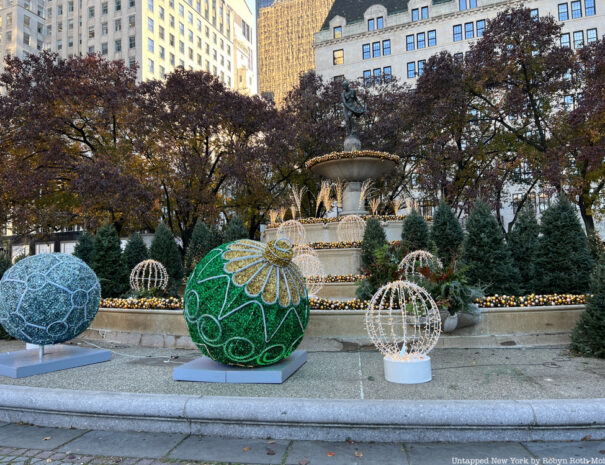 christmas-decorations-2023-untapped-new-york1