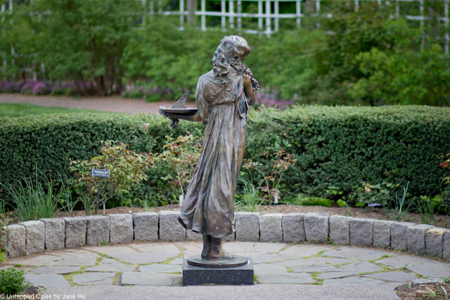 statue at brooklyn botanical gardens