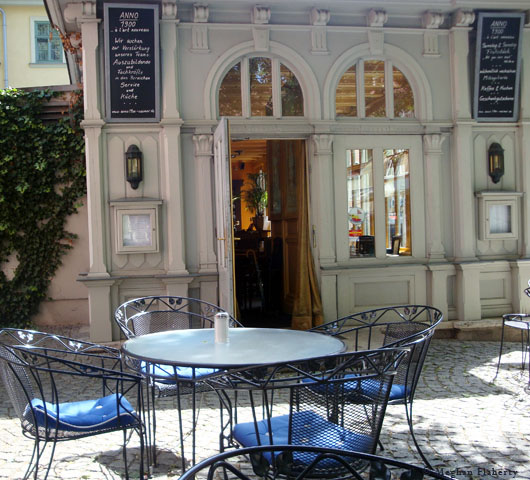 Café tables outside the Anno 1900 Thà­Æ’ ¼ringian restaurant