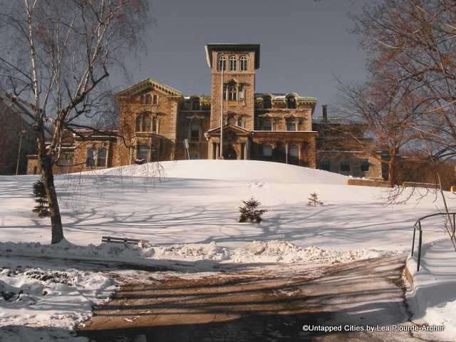 Ravenscrag, Allan Memorial Institute, Golden Square Mile, Montreal
