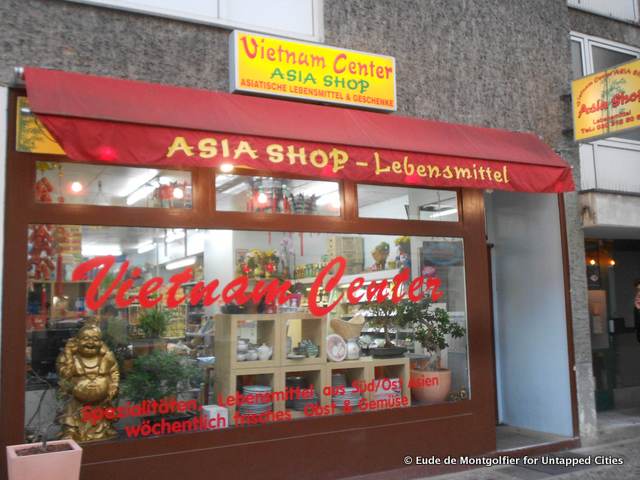 Berlin_Kantonstraße_Asian_Community_Food-002