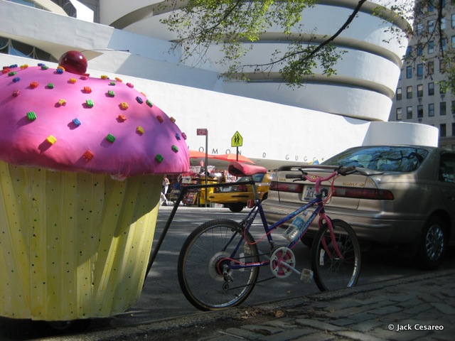 Cupcake Bicycle-Jack Cesareo-NYC-Guggenheim Museum
