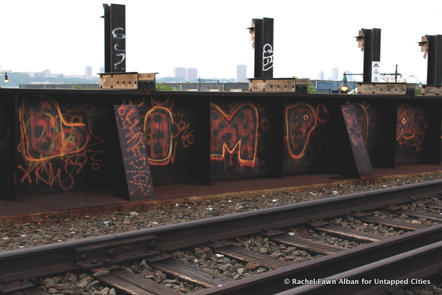 High Line Section 3 - Hudson Rail Yards - Graffiti - Carol Bove Art Tour -  Untapped Cities- Rachel Fawn Alban-003