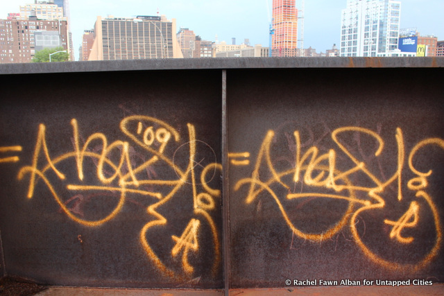 High Line Section 3 - Hudson Rail Yards - Graffiti - Carol Bove Art Tour -  Untapped Cities- Rachel Fawn Alban-011