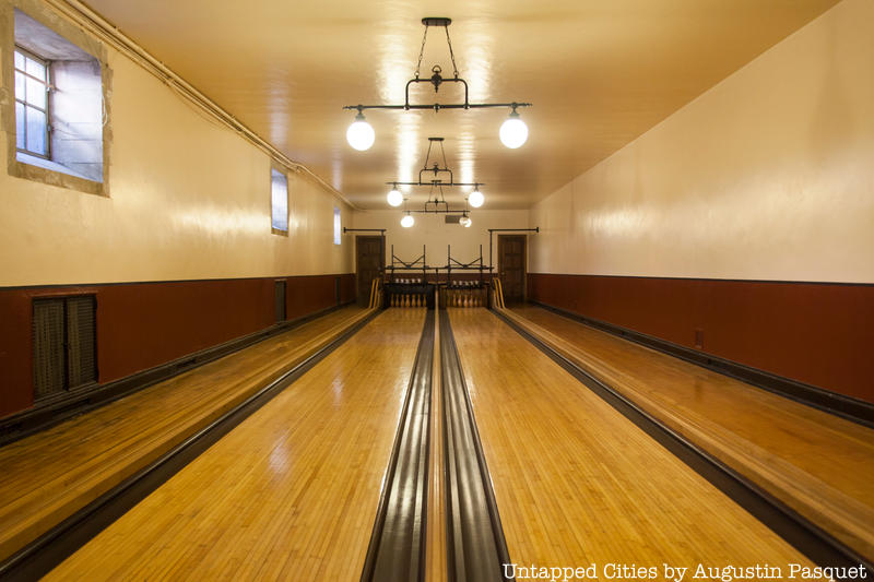 Greystone Mansion bowling alley