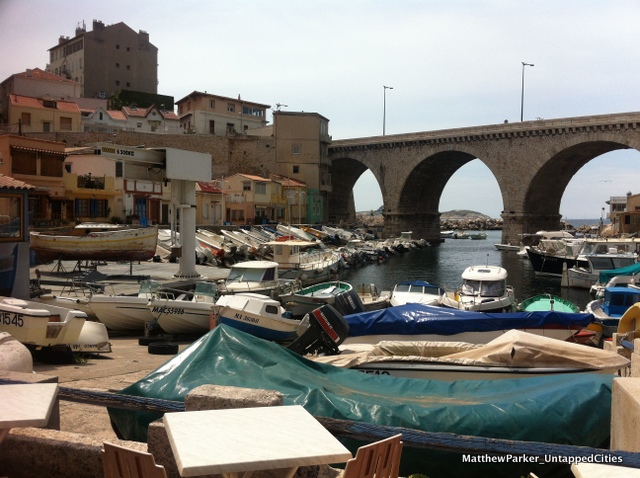 Vallon des Auffes and the bridge of the Corniche coast road