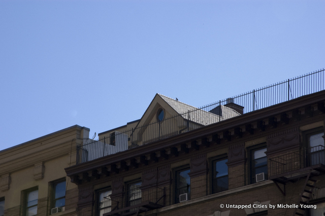 Suburban Houses On Top of Apartments-Upper West Side-2568 Broadway-NYC_5