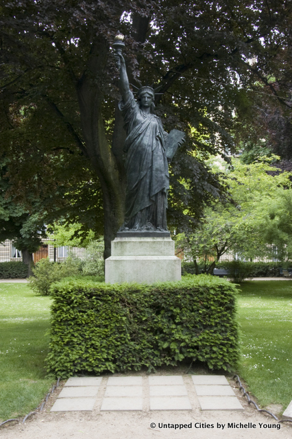 Statue of Liberty-Jardin du Luxembourg-Paris-NYC