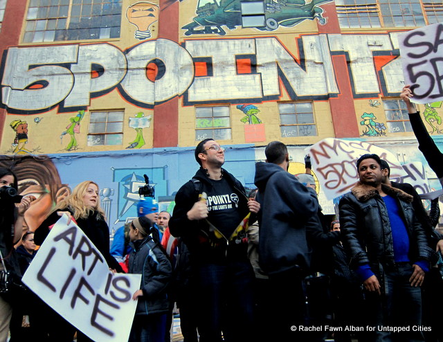 Artists, fans, teachers, students all gather in support of 5 Pointz.