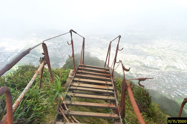 Stairway to Heaven-Haiku Steps-Vintage Photo-Hawaii-Oahu-6