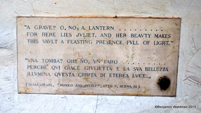 juliet's tomb shakespeare plaque