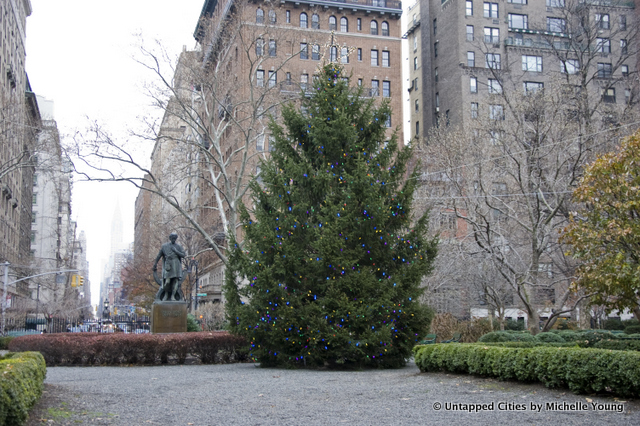 Gramercy Park-Manhattan-NYC-Christmas Tree-Edwin Booth Statue