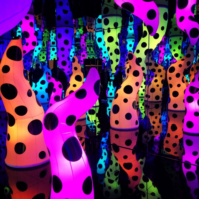 Yayoi Kusama-David Zwirner Gallery-I Who Have Arrived in Heaven-Exhibition-Chelsea-NYC_Love_Is_Calling3