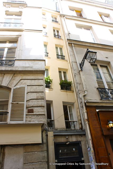 22 rue Saint Severin-Skinniest Building in Paris. Severin_1