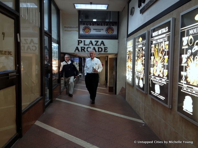 Plaza Arcade-Diamond District-Gold-Midtown-47th Street-NYC-001