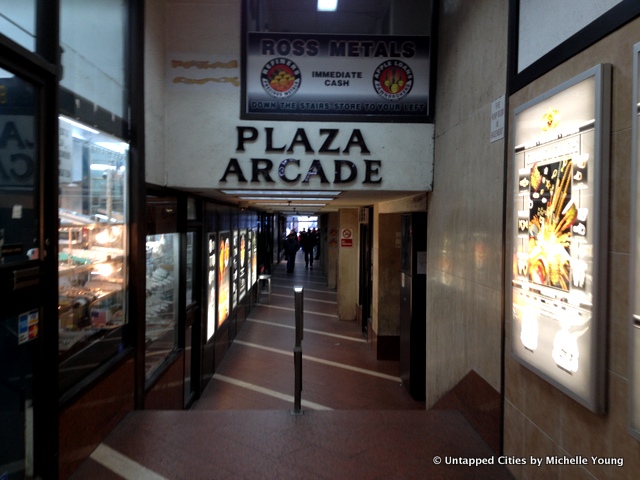 Plaza Arcade-Diamond District-Gold-Midtown-47th Street-NYC-002