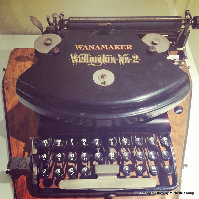 Vintage Antique Typewriters-CUNY Graduate School of Journalism-40th Street-NYC-Robert E. Dallos LA Times-011