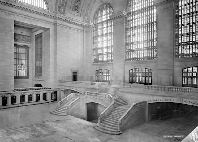 Grand-Central-Terminal-Interior-1913-vintage-Untapped-Cities
