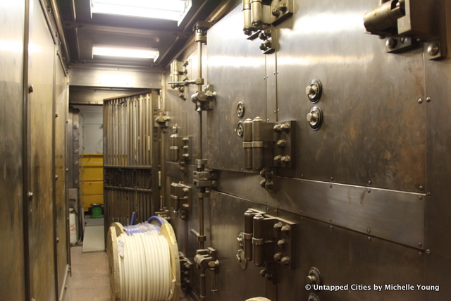 Woolworth Building-Bank Vault-Tours-NYC-004