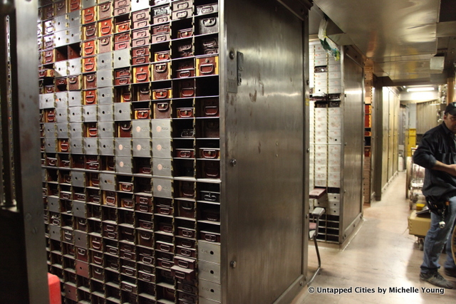 Woolworth Building-Bank Vault-Tours-NYC-007
