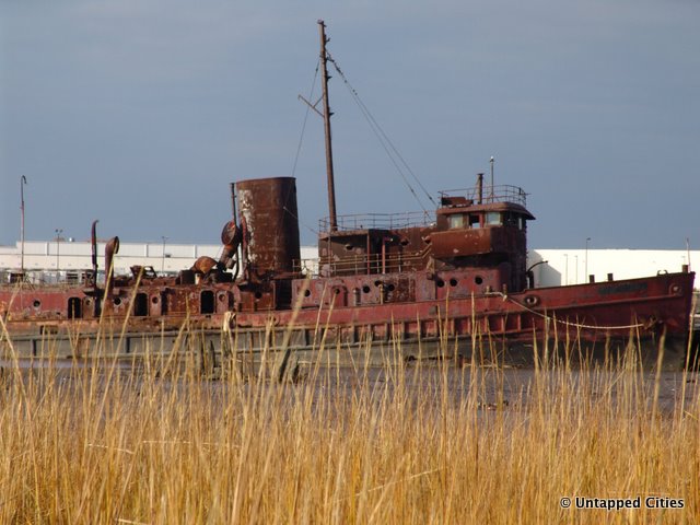 staten island-boat graveyard-untapped-quirky waterfront activities-nyc