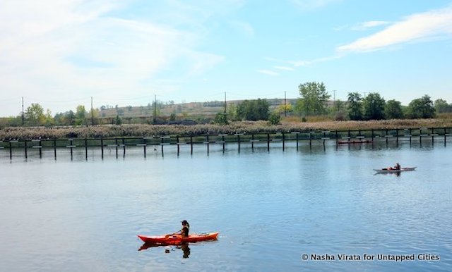 Kayaking-River-Fresh-Kills-Water-View-Staten-Island-NYC-Untapped Cities-Nasha Virata