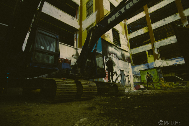 5Pointz-Interior Demolition-Rooftop-StreetArt-Long Island City-Queens-Urban Exploration-NYCFall 2014-006