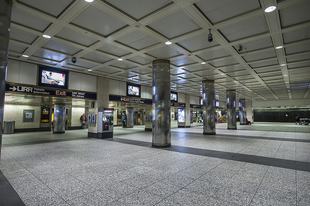 Penn Station-Empty-Stom Blizzard Juno-2015-NYC-002