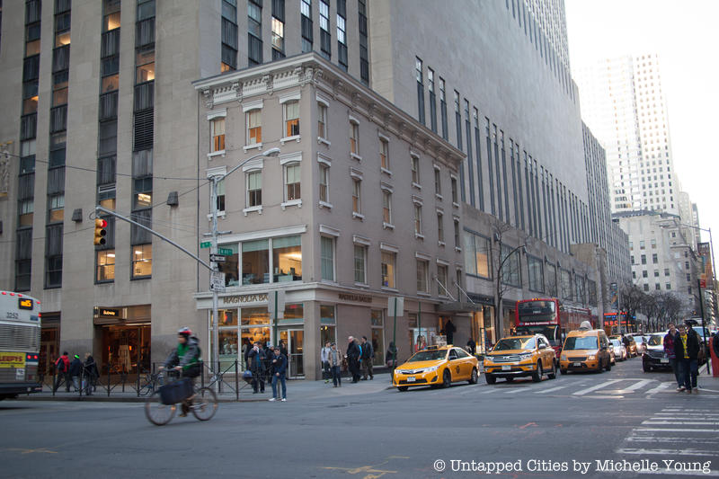 The Magnolia Bakery that is in the Rockefeller Center holdout building