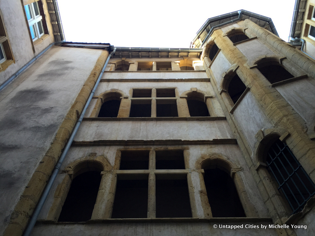 Traboules-Lyon-Passageways-Courtyard-UNESCO World Heritage Site-France-Vieux Lyon-Croix-Rousse-013