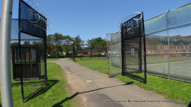 Orange is the New Black-Litchfield Correctional Facility-Rockland Psychiatric Center-Abandoned-Orangeburg-New York-Film Locations-020
