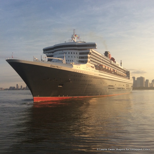 Queens Mary 2-Cunard-NYC Arrival-John J Harvey Fireboat-2029