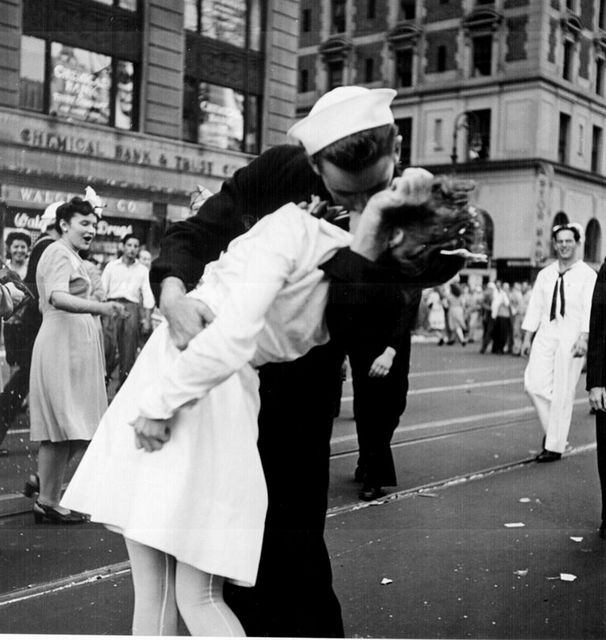 Kissing the War Goodbye-VJ Day-Times Square-NYC
