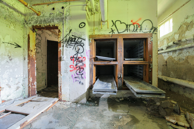 Untapped Cities_Abandoned_Architecture_Photography_NYC-2