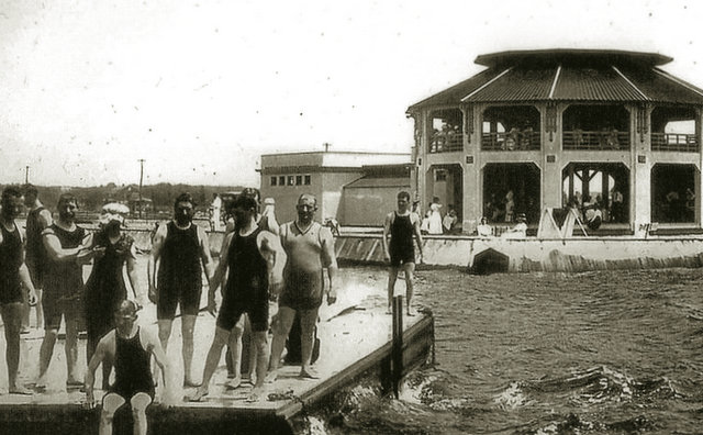 Brightwaters-Bathing pavilion at the entrance to the Venetian Canal, ca. 1910. Bay Shore Historical Society-Gardens of Eden-Long Island's Planned Communities-NYC