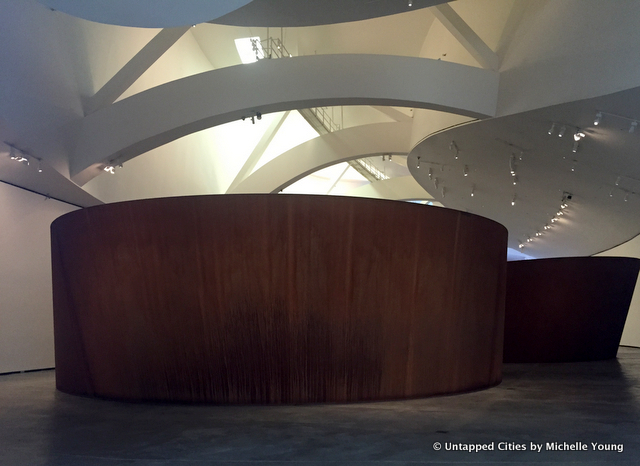 Frank Gehry Guggenheim-Museum Bilbao Spain-Interior-Richard Serra