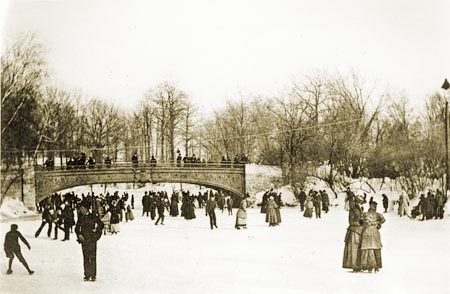 Ice_Skating_on_the_Lullwater_Prospect_Park
