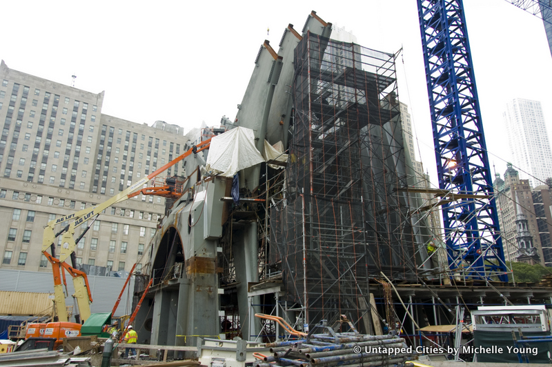 Calatrava Transportation Hub-Bird-WTC-NYC-Construction