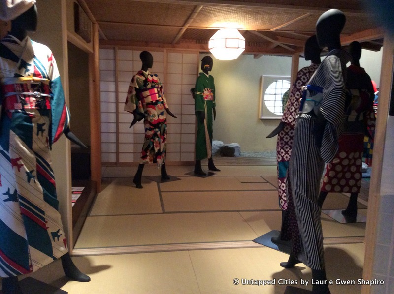 Globus Washitsu-Secret Speakeasy-Hidden Tea Room-Kimono Exhibition-Union Square-NYC-014