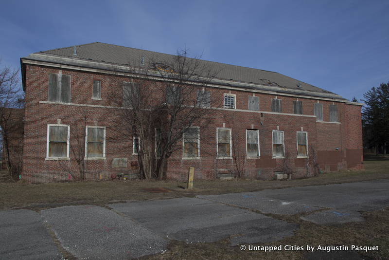 Kings Park Psychiatric Center Hospital-Abandoned-Nissoquogue State Park-Long Island-NYC_26