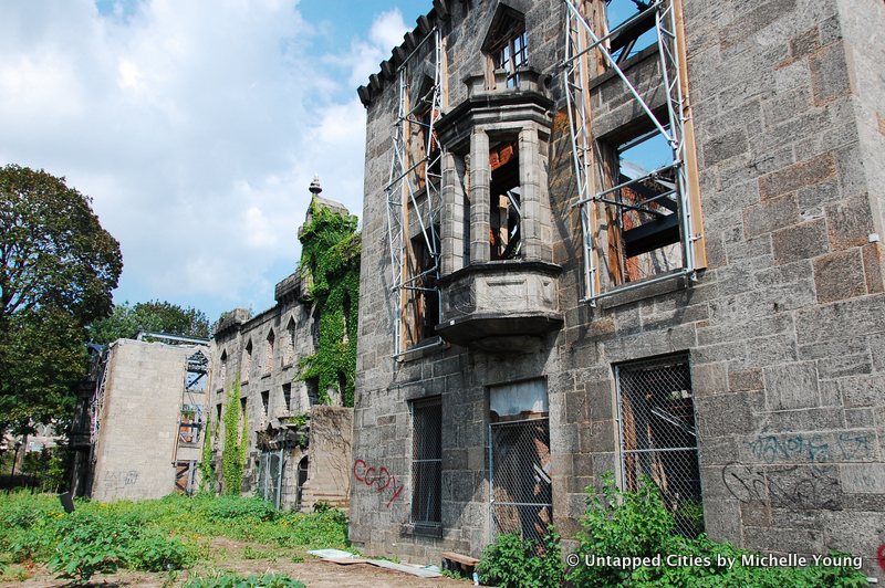 Roosevelt Island-Renwick Smallpox Hospital-Landmark Ruin-Abandoned-NYC