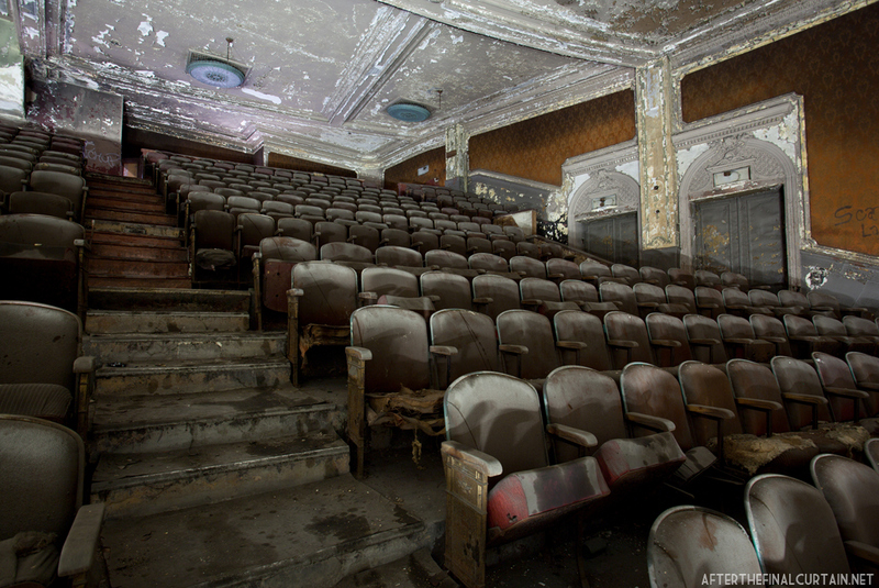 seats-hamilton theatre-hamilton heights-manhattan-nyc-untapped cities