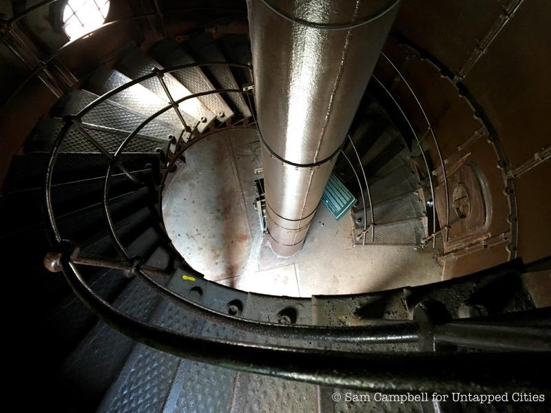 Little_Red_Lighthouse-Interior-Stairwell-Jeffreys_Hook-Washington_Heights-Manhattan-NYC